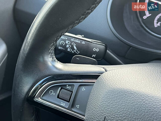 Белый Шкода Октавия, объемом двигателя 2 л и пробегом 200 тыс. км за 17456 $, фото 54 на Automoto.ua