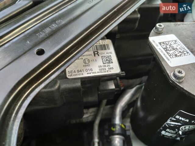 Белый Шкода Октавия, объемом двигателя 2 л и пробегом 310 тыс. км за 17800 $, фото 35 на Automoto.ua