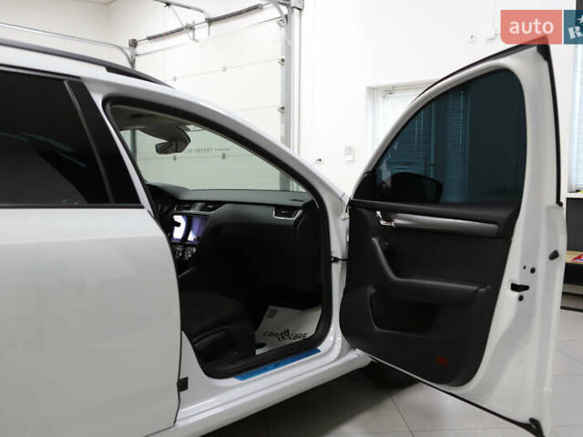 Белый Шкода Октавия, объемом двигателя 2 л и пробегом 170 тыс. км за 17888 $, фото 82 на Automoto.ua