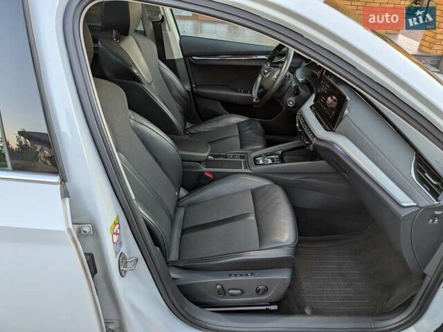 Шкода Октавия 2020 в Луцке на Automoto.ua Белый Шкода Октавия, объемом двигателя 1.97 л и пробегом 197 тыс. км за 23800 $, фото 38 на Automoto.ua