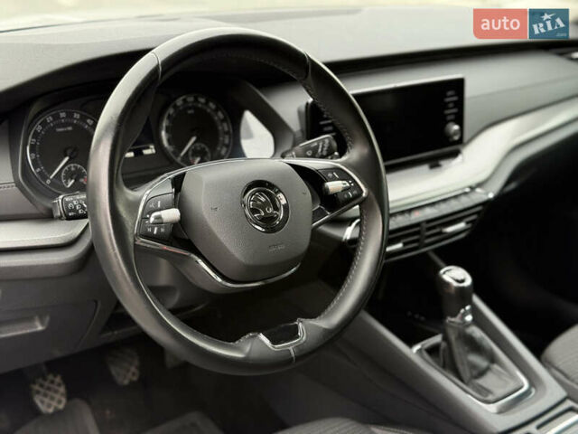 Білий Шкода Октавія, об'ємом двигуна 2 л та пробігом 230 тис. км за 17200 $, фото 25 на Automoto.ua