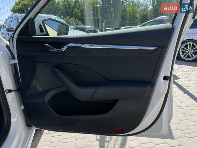 Шкода Октавия 2020 в Бердичеве на Automoto.ua Белый Шкода Октавия, объемом двигателя 2 л и пробегом 225 тыс. км за 21255 $, фото 32 на Automoto.ua