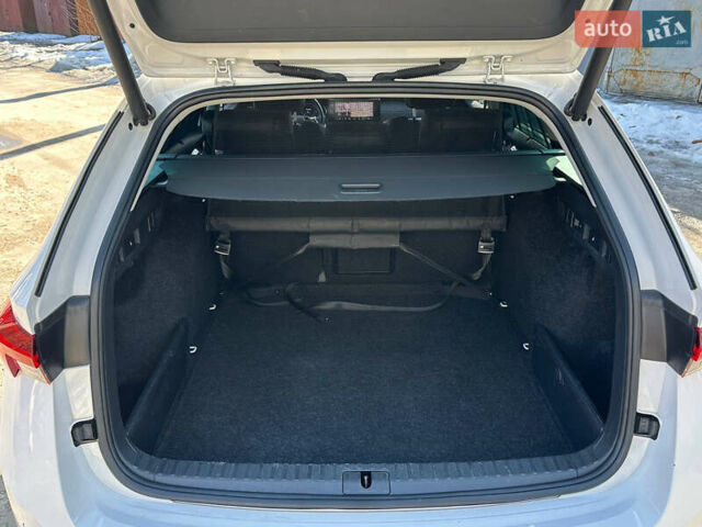 Белый Шкода Октавия, объемом двигателя 1.97 л и пробегом 266 тыс. км за 19400 $, фото 9 на Automoto.ua