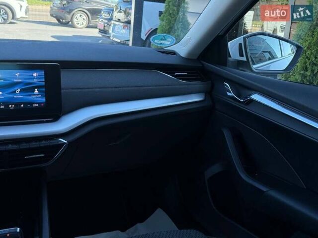 Білий Шкода Октавія, об'ємом двигуна 1.97 л та пробігом 200 тис. км за 19999 $, фото 59 на Automoto.ua