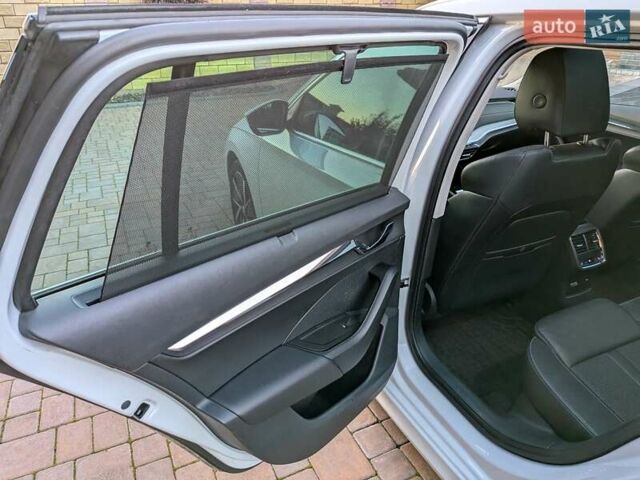 Білий Шкода Октавія, об'ємом двигуна 1.97 л та пробігом 197 тис. км за 23350 $, фото 25 на Automoto.ua