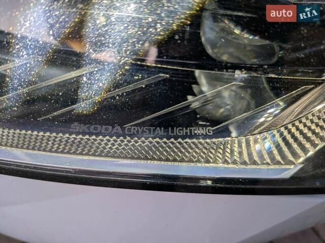 Шкода Октавия 2020 в Луцке на Automoto.ua Белый Шкода Октавия, объемом двигателя 1.97 л и пробегом 197 тыс. км за 23800 $, фото 16 на Automoto.ua
