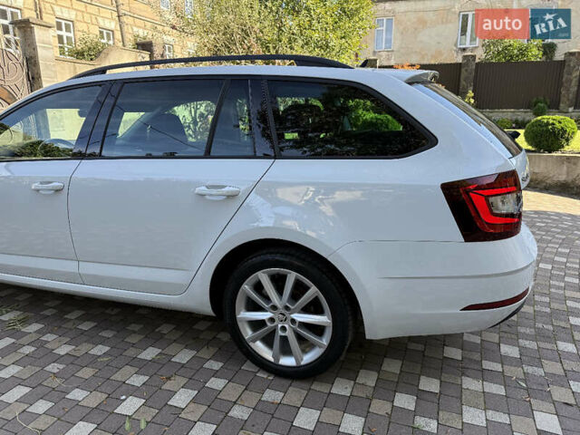 Білий Шкода Октавія, об'ємом двигуна 2 л та пробігом 199 тис. км за 16250 $, фото 74 на Automoto.ua