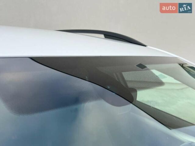 Белый Шкода Октавия, объемом двигателя 2 л и пробегом 193 тыс. км за 18700 $, фото 25 на Automoto.ua