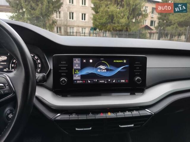 Белый Шкода Октавия, объемом двигателя 2 л и пробегом 310 тыс. км за 17800 $, фото 58 на Automoto.ua