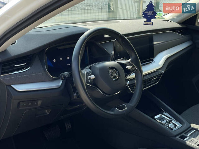 Шкода Октавия 2020 в Бердичеве на Automoto.ua Белый Шкода Октавия, объемом двигателя 2 л и пробегом 225 тыс. км за 21255 $, фото 23 на Automoto.ua
