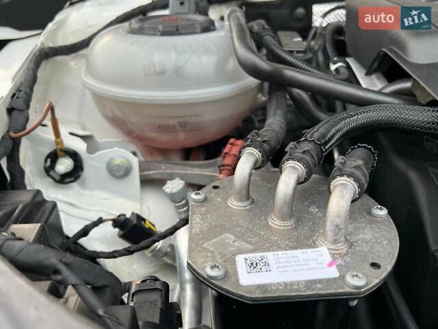 Белый Шкода Октавия, объемом двигателя 2 л и пробегом 193 тыс. км за 17999 $, фото 94 на Automoto.ua