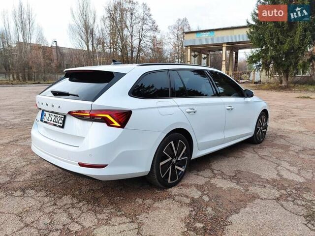 Белый Шкода Октавия, объемом двигателя 2 л и пробегом 310 тыс. км за 17800 $, фото 7 на Automoto.ua
