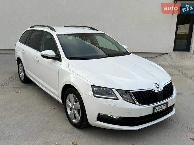 Белый Шкода Октавия, объемом двигателя 2 л и пробегом 193 тыс. км за 18700 $, фото 9 на Automoto.ua