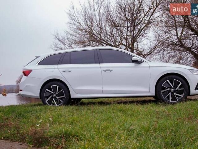 Білий Шкода Октавія, об'ємом двигуна 2 л та пробігом 199 тис. км за 19950 $, фото 9 на Automoto.ua