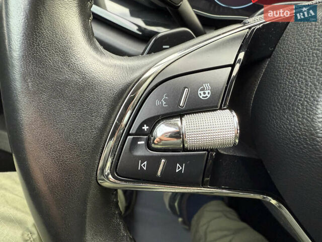 Белый Шкода Октавия, объемом двигателя 2 л и пробегом 180 тыс. км за 22700 $, фото 49 на Automoto.ua