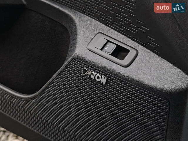 Белый Шкода Октавия, объемом двигателя 2 л и пробегом 179 тыс. км за 23999 $, фото 21 на Automoto.ua