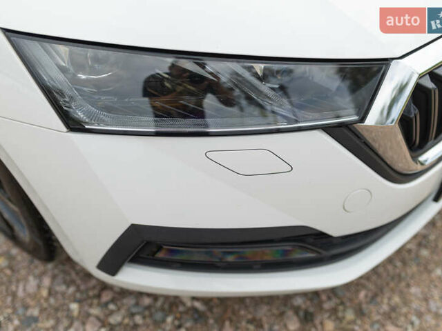 Білий Шкода Октавія, об'ємом двигуна 1.5 л та пробігом 170 тис. км за 21200 $, фото 17 на Automoto.ua