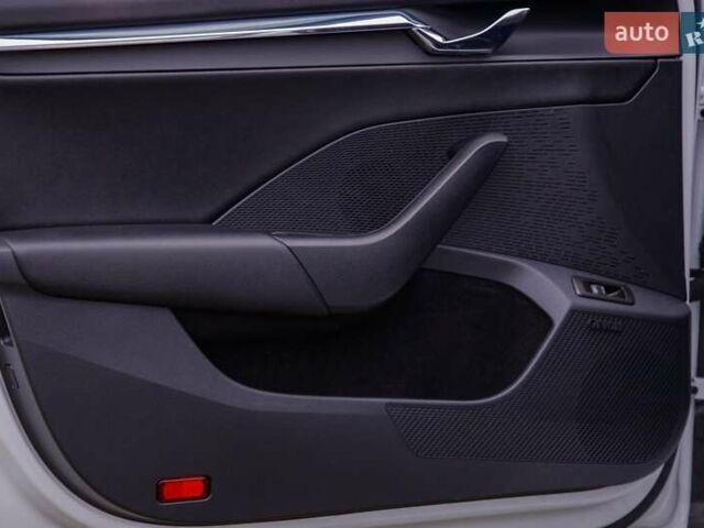 Білий Шкода Октавія, об'ємом двигуна 2 л та пробігом 199 тис. км за 19950 $, фото 45 на Automoto.ua