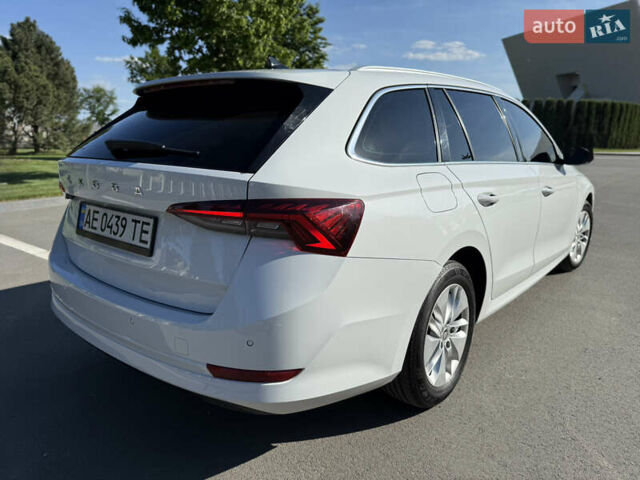Білий Шкода Октавія, об'ємом двигуна 1.97 л та пробігом 61 тис. км за 18999 $, фото 6 на Automoto.ua