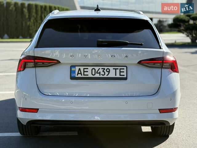 Білий Шкода Октавія, об'ємом двигуна 1.97 л та пробігом 61 тис. км за 18999 $, фото 4 на Automoto.ua