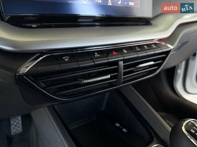 Білий Шкода Октавія, об'ємом двигуна 1.97 л та пробігом 61 тис. км за 18999 $, фото 30 на Automoto.ua