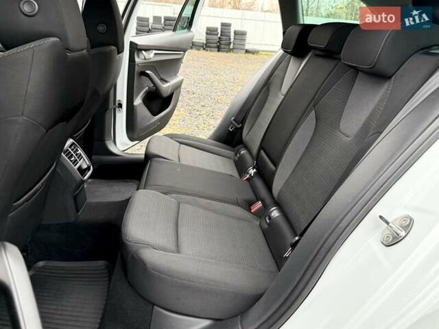 Білий Шкода Октавія, об'ємом двигуна 2 л та пробігом 308 тис. км за 17700 $, фото 27 на Automoto.ua