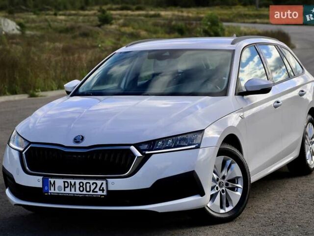 Білий Шкода Октавія, об'ємом двигуна 2 л та пробігом 201 тис. км за 18999 $, фото 18 на Automoto.ua