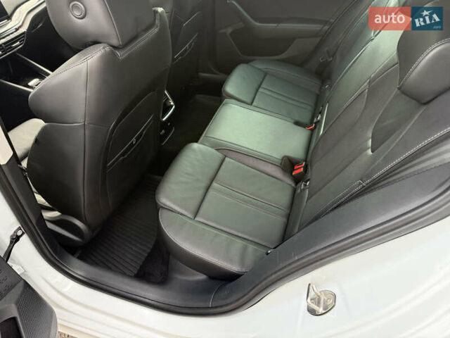 Белый Шкода Октавия, объемом двигателя 2 л и пробегом 180 тыс. км за 22700 $, фото 58 на Automoto.ua