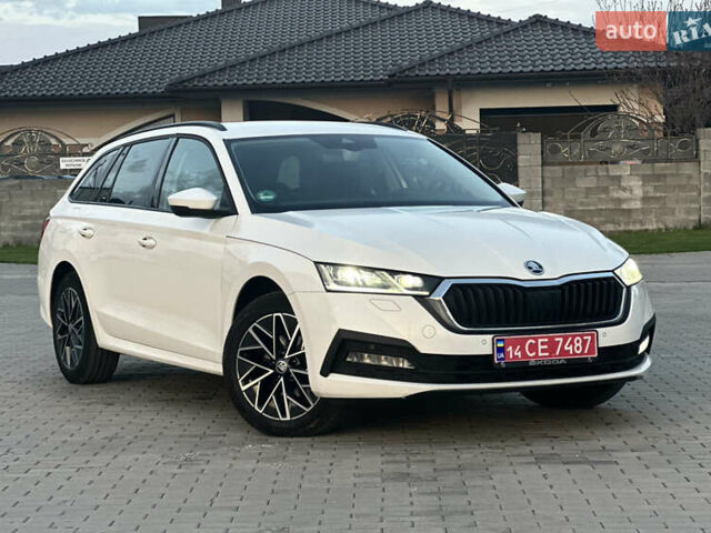 Белый Шкода Октавия, объемом двигателя 2 л и пробегом 196 тыс. км за 19250 $, фото 2 на Automoto.ua