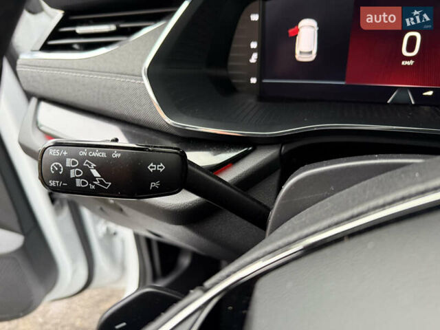 Белый Шкода Октавия, объемом двигателя 2 л и пробегом 180 тыс. км за 22400 $, фото 76 на Automoto.ua