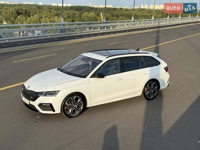 Белый Шкода Октавия, объемом двигателя 1.97 л и пробегом 203 тыс. км за 27000 $, фото 6 на Automoto.ua