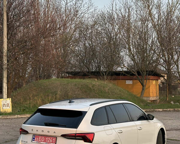 Белый Шкода Октавия, объемом двигателя 2 л и пробегом 124 тыс. км за 20700 $, фото 10 на Automoto.ua