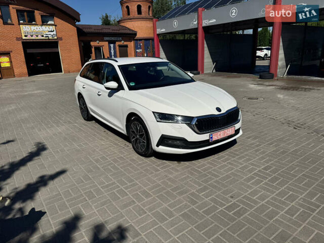 Білий Шкода Октавія, об'ємом двигуна 2 л та пробігом 197 тис. км за 20500 $, фото 4 на Automoto.ua