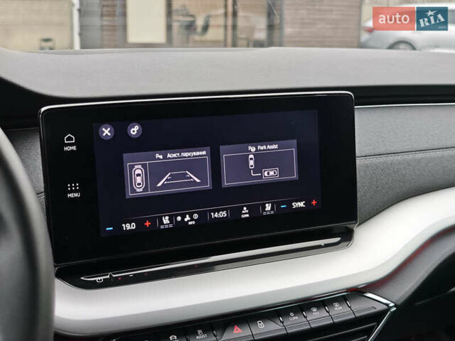 Белый Шкода Октавия, объемом двигателя 2 л и пробегом 179 тыс. км за 23999 $, фото 53 на Automoto.ua