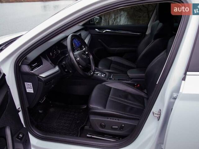 Білий Шкода Октавія, об'ємом двигуна 2 л та пробігом 199 тис. км за 19950 $, фото 64 на Automoto.ua