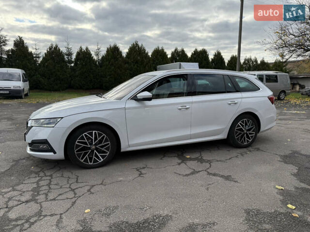 Белый Шкода Октавия, объемом двигателя 2 л и пробегом 180 тыс. км за 22700 $, фото 3 на Automoto.ua