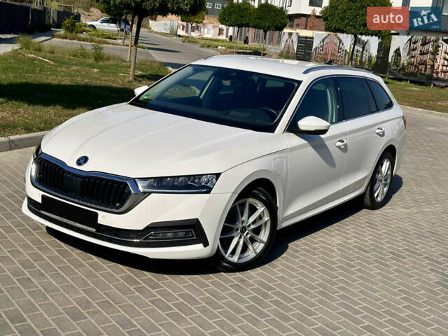 Белый Шкода Октавия, объемом двигателя 1.4 л и пробегом 105 тыс. км за 25300 $, фото 10 на Automoto.ua