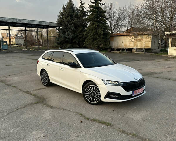 Белый Шкода Октавия, объемом двигателя 2 л и пробегом 124 тыс. км за 20700 $, фото 19 на Automoto.ua