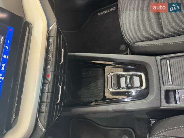 Білий Шкода Октавія, об'ємом двигуна 2 л та пробігом 197 тис. км за 20500 $, фото 21 на Automoto.ua