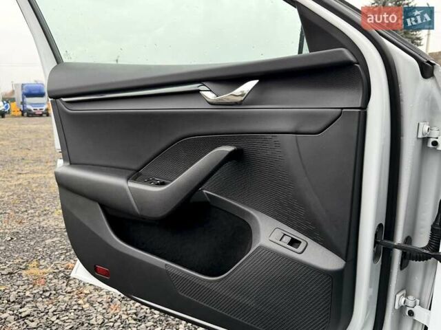 Білий Шкода Октавія, об'ємом двигуна 2 л та пробігом 308 тис. км за 17700 $, фото 32 на Automoto.ua