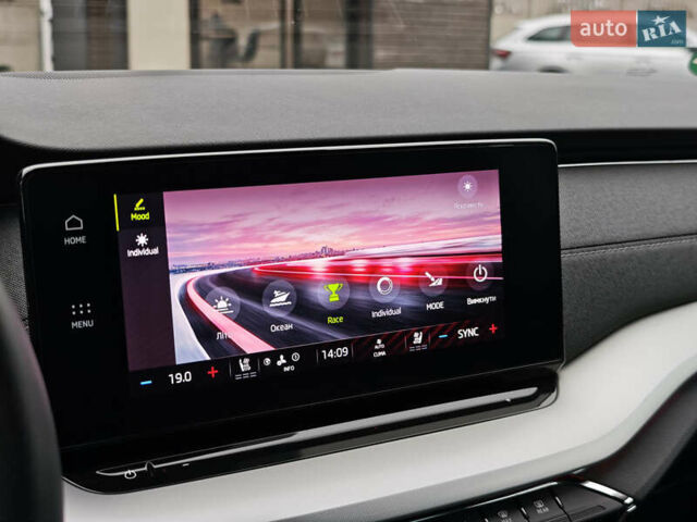 Белый Шкода Октавия, объемом двигателя 2 л и пробегом 179 тыс. км за 23999 $, фото 42 на Automoto.ua