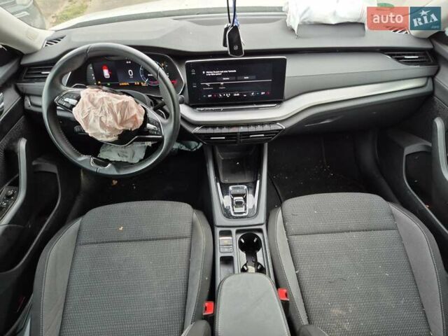 Белый Шкода Октавия, объемом двигателя 1.97 л и пробегом 123 тыс. км за 17300 $, фото 4 на Automoto.ua