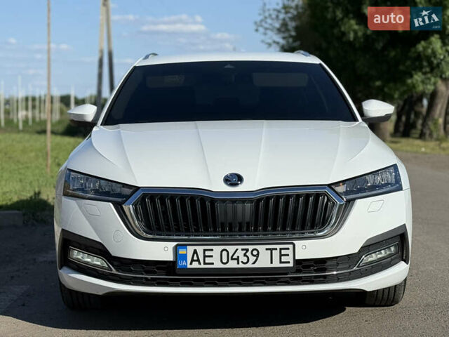 Білий Шкода Октавія, об'ємом двигуна 1.97 л та пробігом 61 тис. км за 18999 $, фото 13 на Automoto.ua
