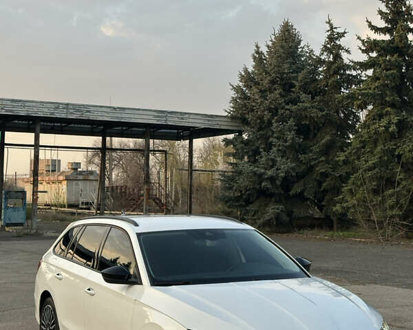 Белый Шкода Октавия, объемом двигателя 2 л и пробегом 124 тыс. км за 20700 $, фото 16 на Automoto.ua