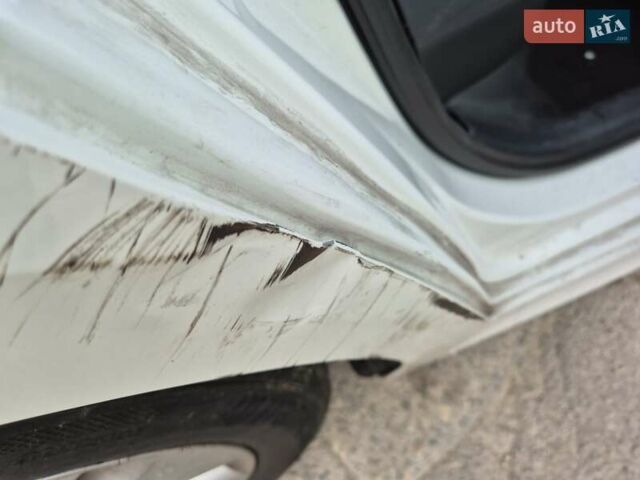 Белый Шкода Октавия, объемом двигателя 1.97 л и пробегом 123 тыс. км за 17300 $, фото 9 на Automoto.ua