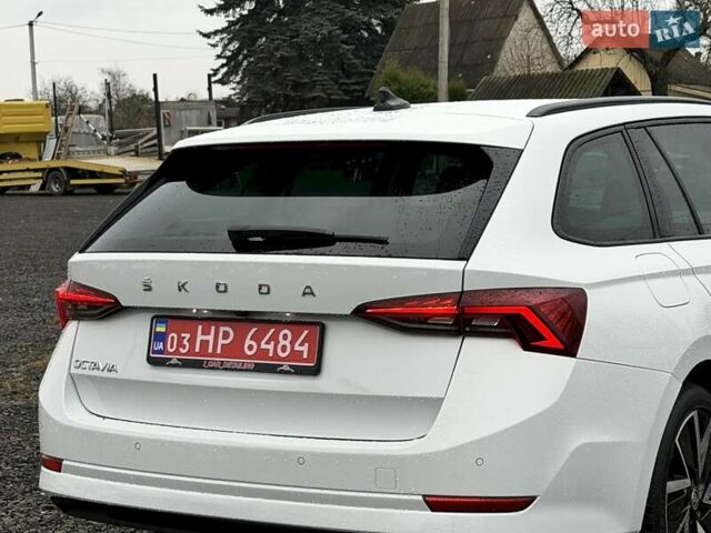 Білий Шкода Октавія, об'ємом двигуна 2 л та пробігом 308 тис. км за 17700 $, фото 8 на Automoto.ua