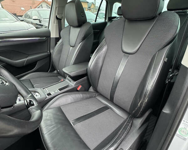 Білий Шкода Октавія, об'ємом двигуна 1.97 л та пробігом 211 тис. км за 24200 $, фото 20 на Automoto.ua