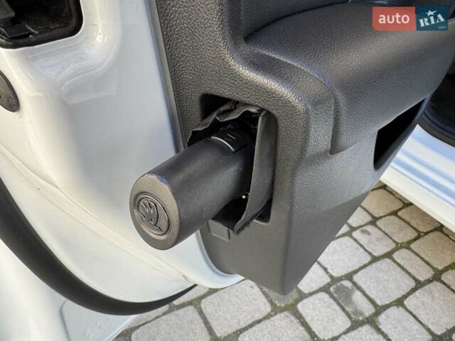 Білий Шкода Октавія, об'ємом двигуна 1.97 л та пробігом 210 тис. км за 21900 $, фото 31 на Automoto.ua