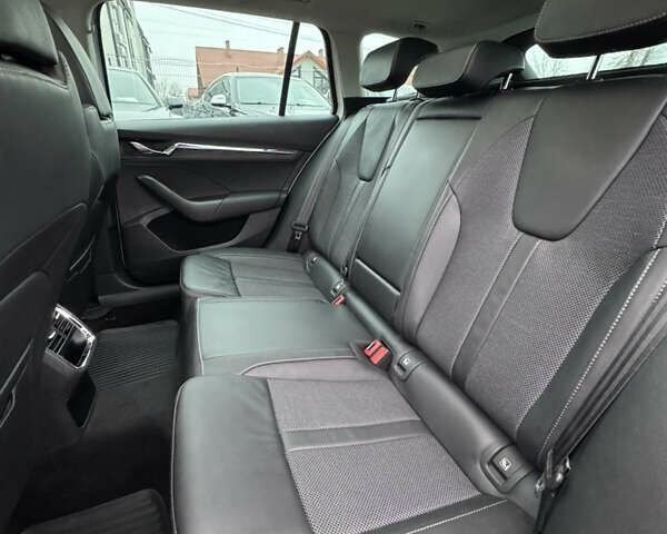 Білий Шкода Октавія, об'ємом двигуна 1.97 л та пробігом 211 тис. км за 24200 $, фото 27 на Automoto.ua