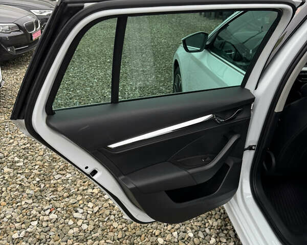 Білий Шкода Октавія, об'ємом двигуна 1.97 л та пробігом 211 тис. км за 24200 $, фото 25 на Automoto.ua